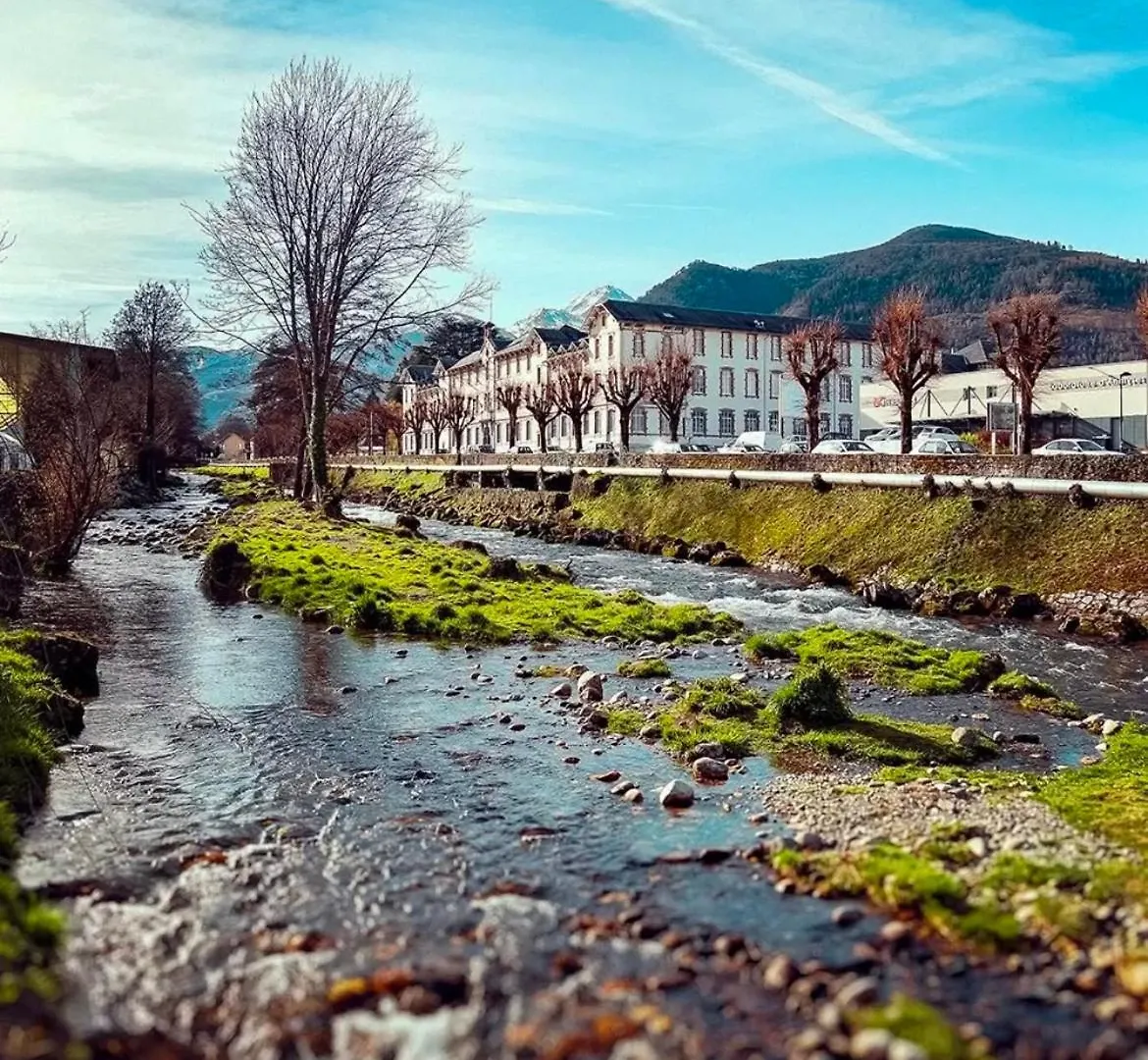Le Lamartine, Appartement De Charme Au Coeur De Bagneres
